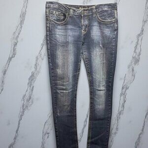 Red Rivet Embellished Pockets Slim Fit Jeans